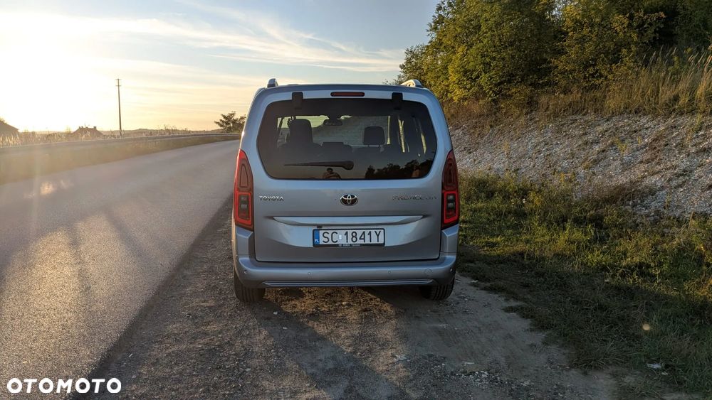 Toyota Proace City Verso 1.5 D-4D Business - 3