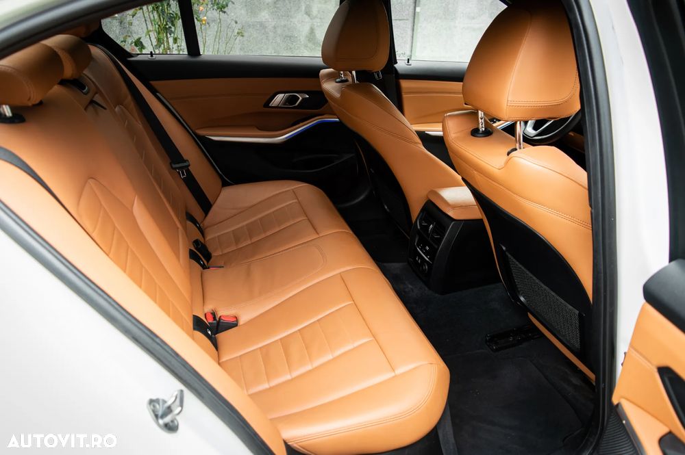 BMW Seria 3 318d Sport Line - 19