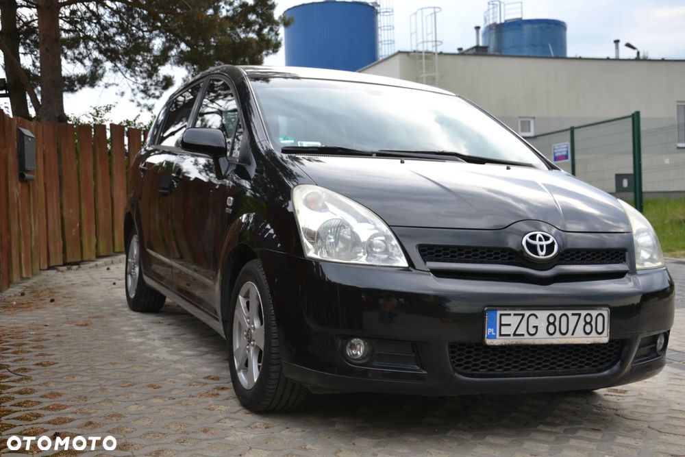Toyota Verso - 7