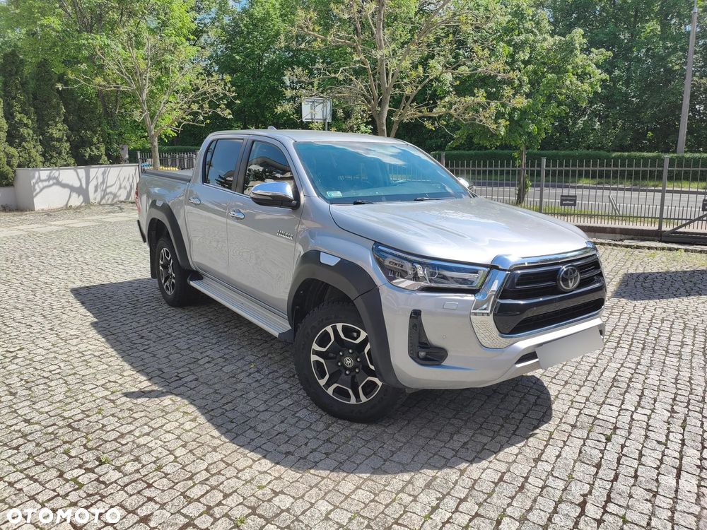 Toyota Hilux 2.8 D-4D Double Cab SR5 4x4 - 5