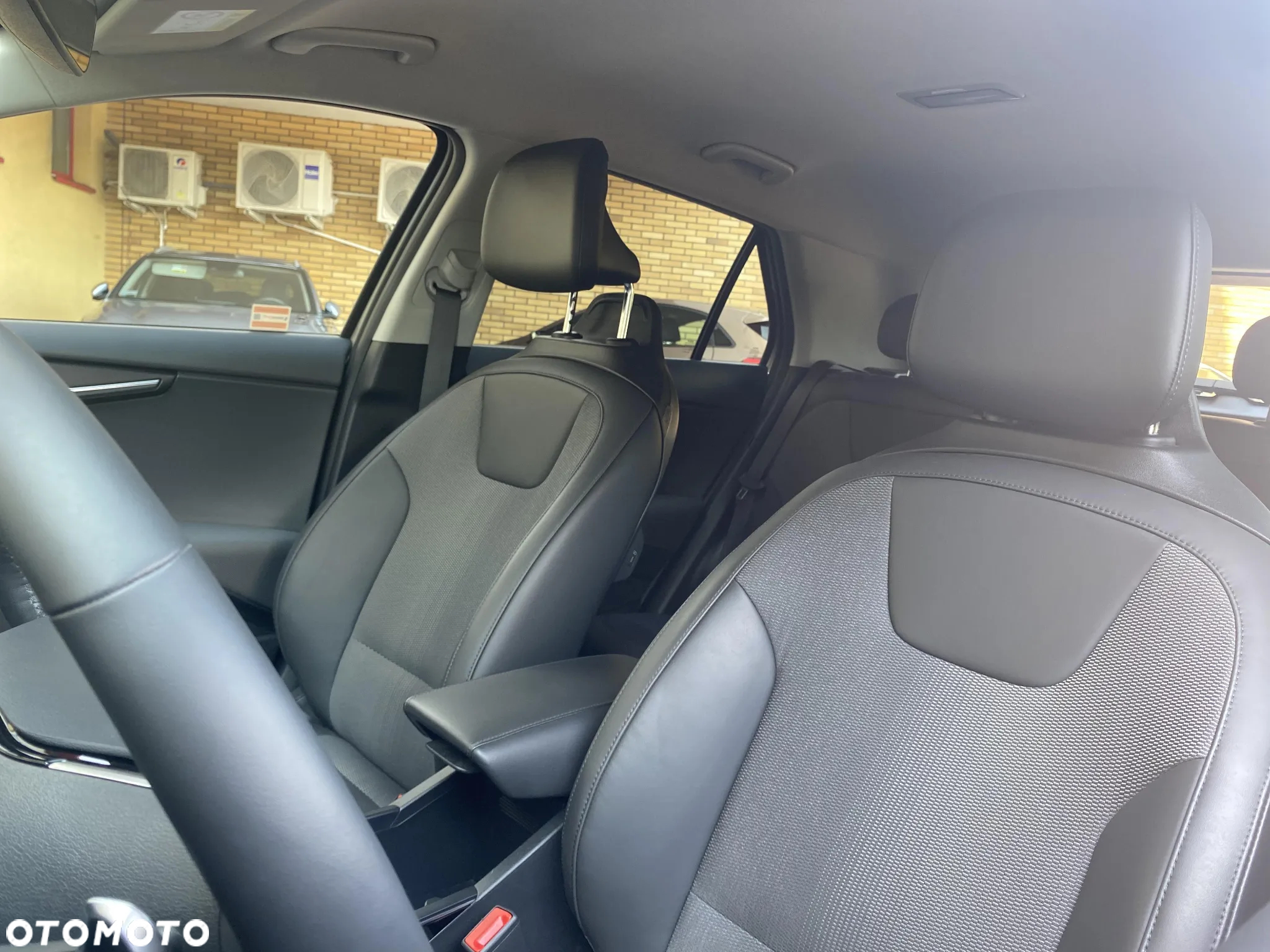 Kia Niro 1.6 GDI Hybrid Business Line - 13