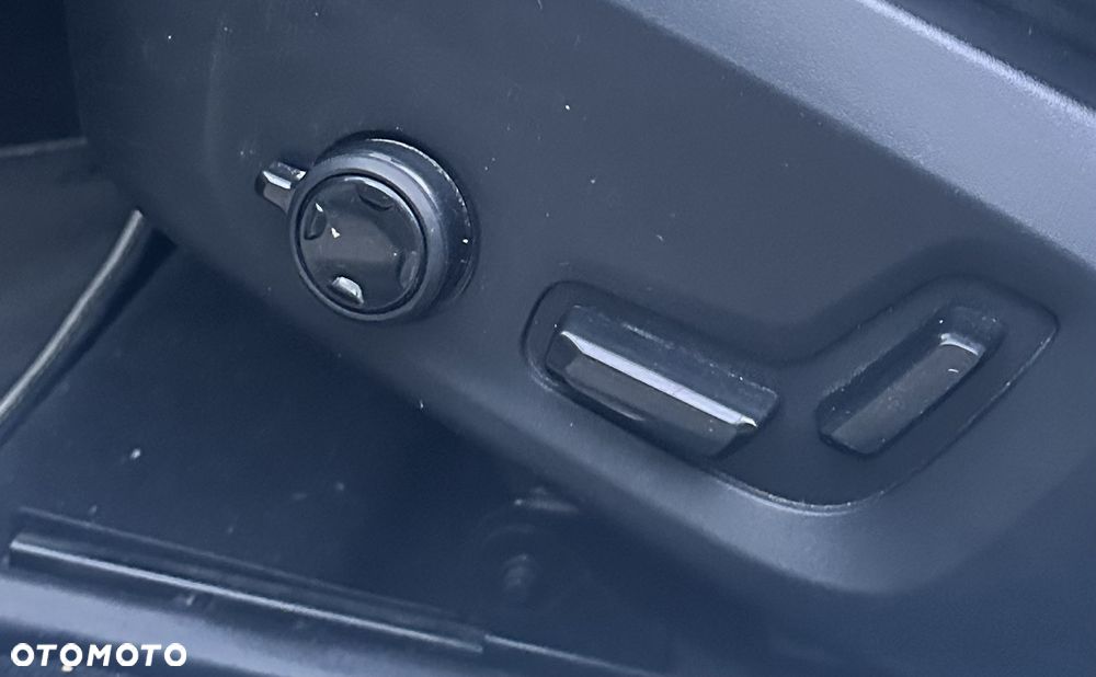 Volvo V90 D3 R-Design - 22