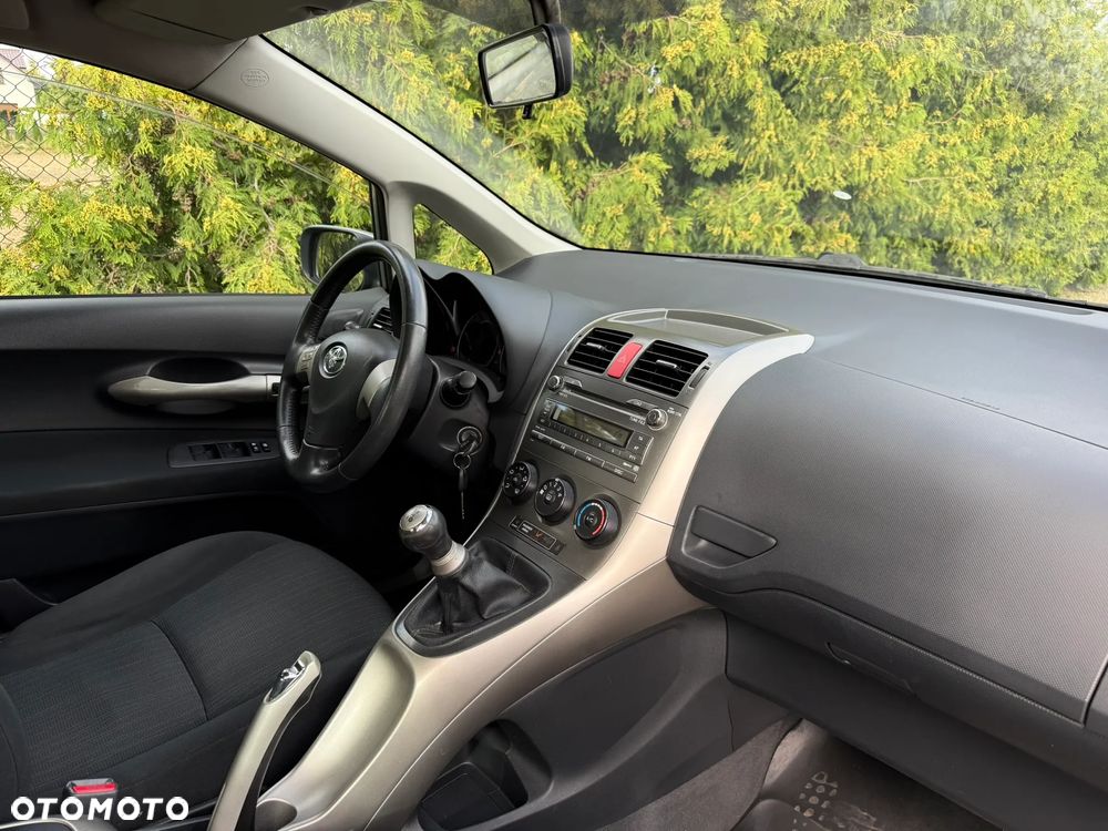 Toyota Auris 1.4 D-4D Luna - 8