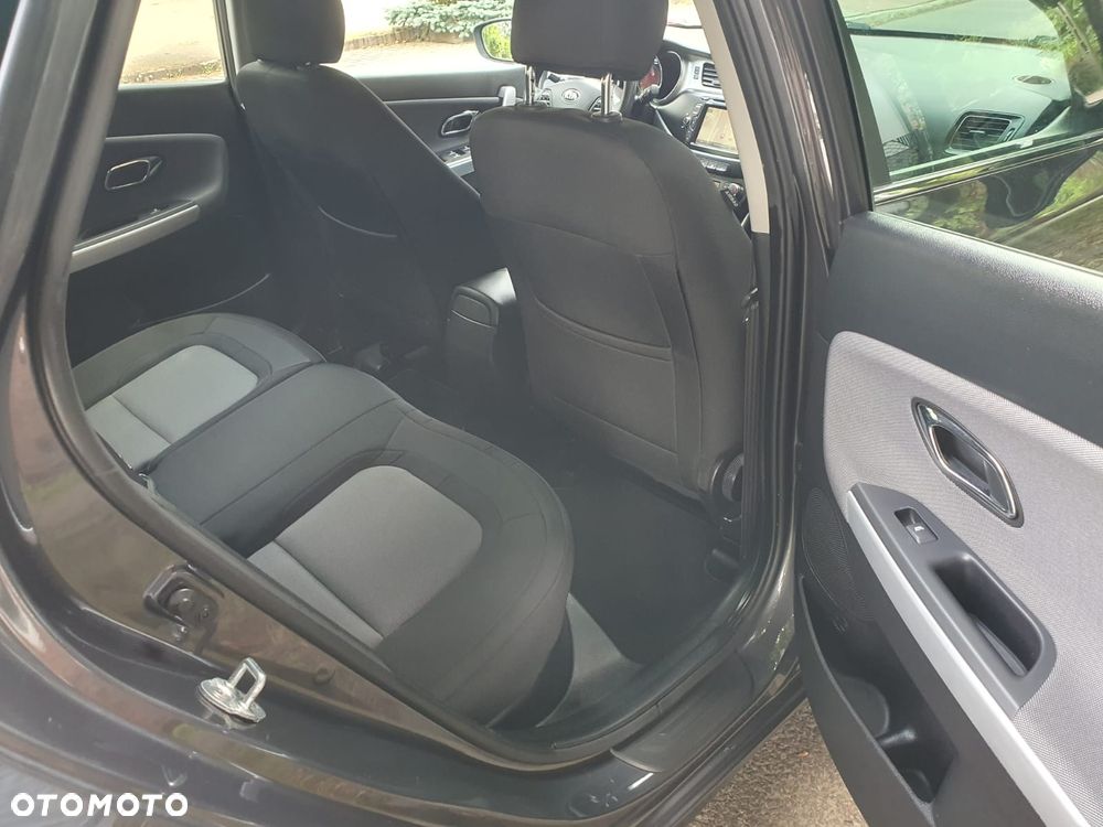 Kia Ceed 1.6 GDI XL - 16