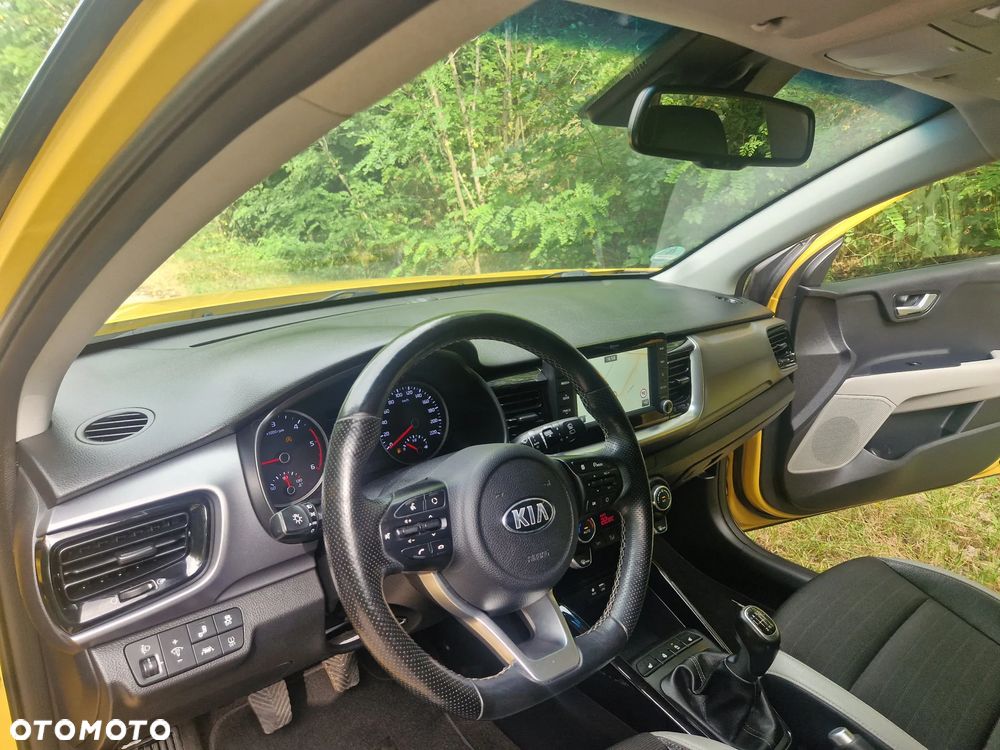 Kia Stonic 1.6 CRDi Platinum Edition - 38