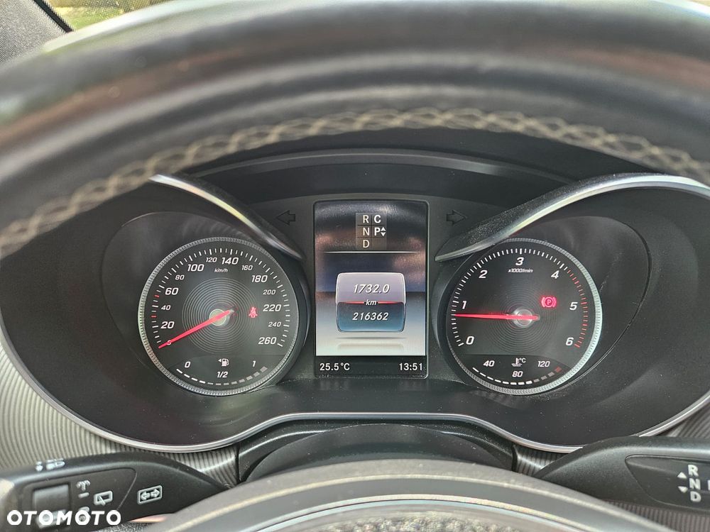 Mercedes-Benz Klasa V 250 (BlueTEC) d extralang 4Matic 7G-TRONIC - 27