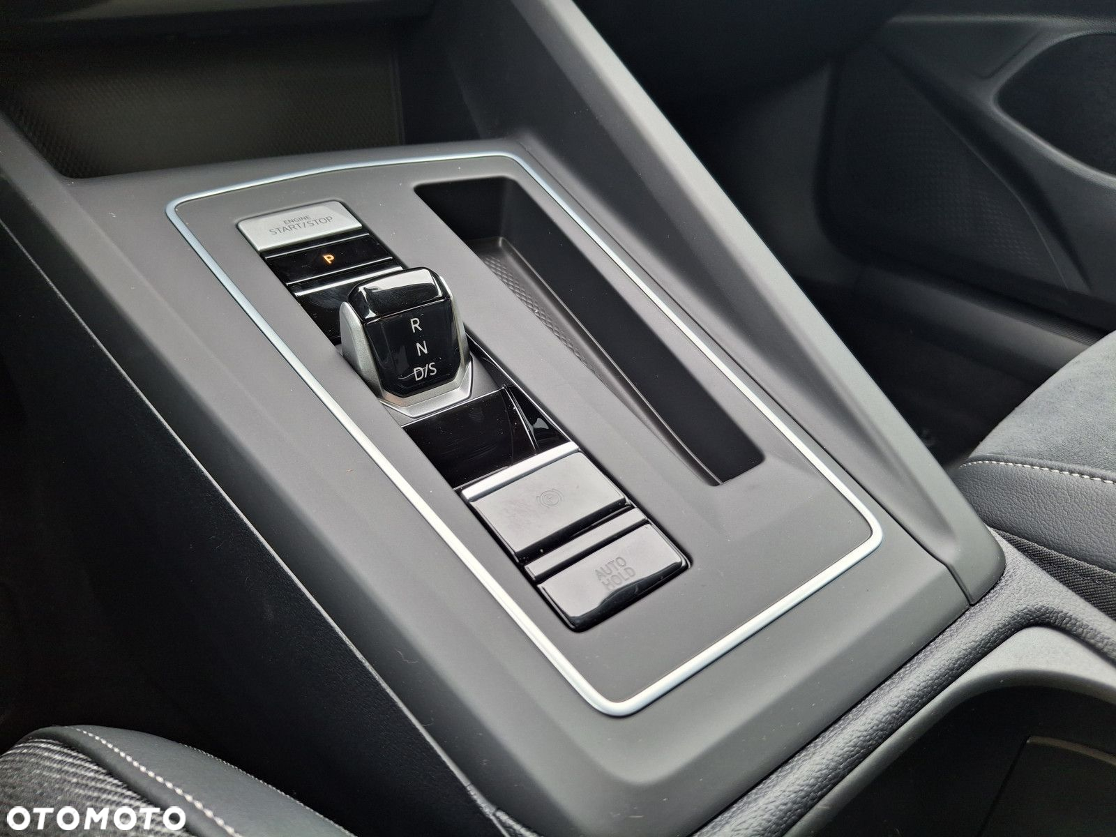 Volkswagen Golf - 12