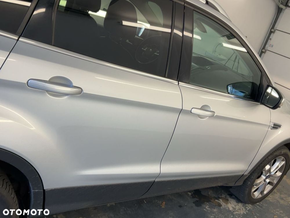 Ford Kuga 2.0 TDCi 4x4 Titanium - 12