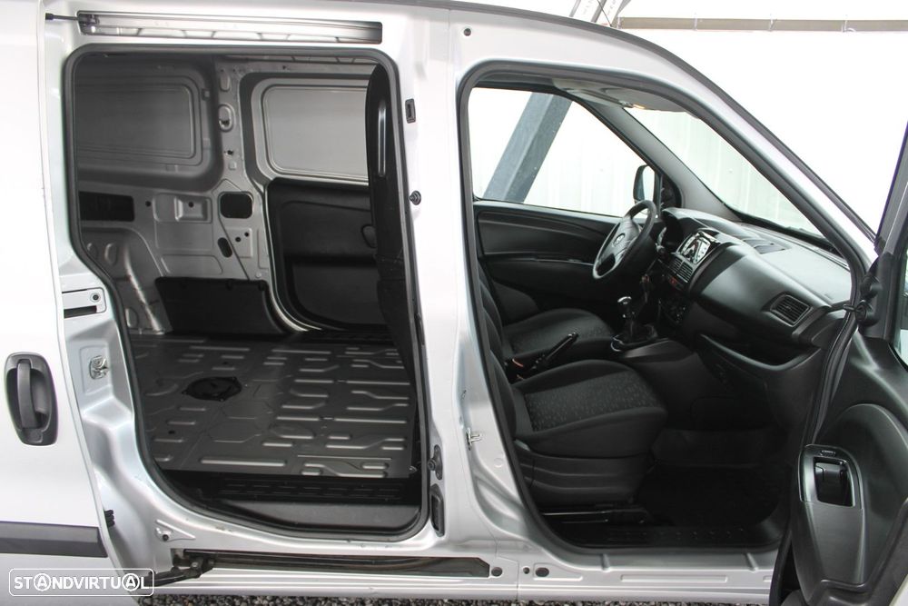 Opel Opel Combo 1.6 CDTi L2H1 - 11