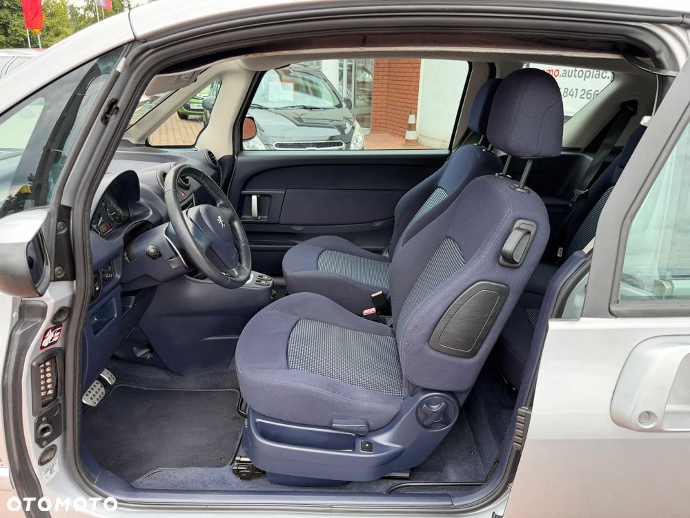 Peugeot 1007 - 13