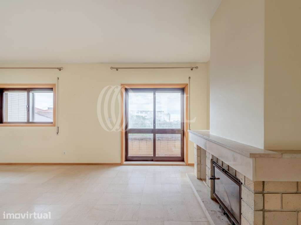 Apartamento T3 com varanda e estacionamento, Canidelo, Porto - Grande imagem: 5/38