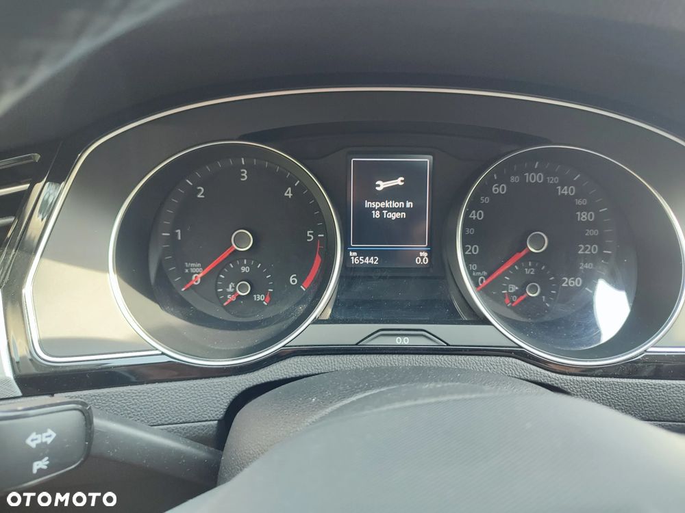 Volkswagen Passat Variant 2.0 TDI SCR DSG Business - 16