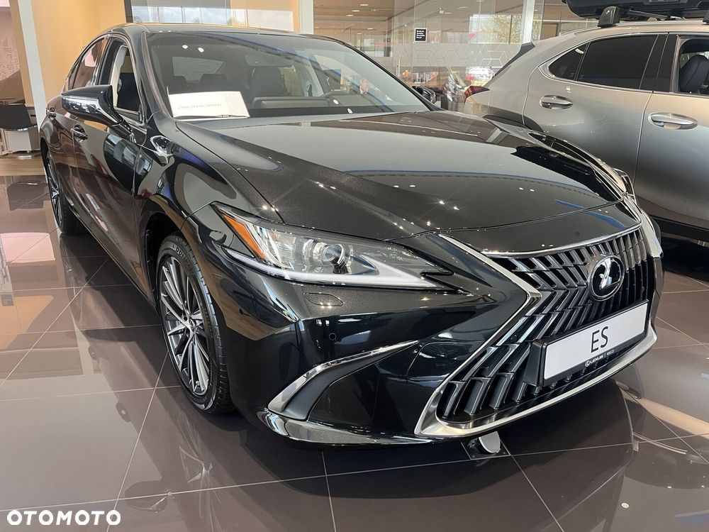 Lexus ES - 1