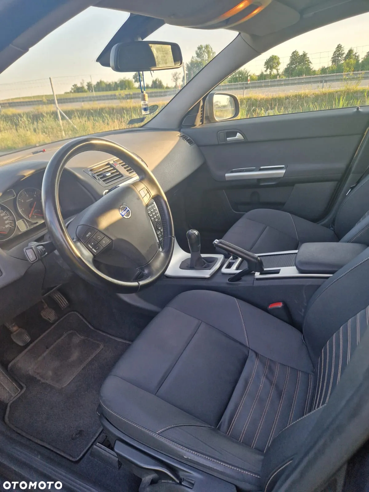 Volvo V50 D3 Momentum - 12