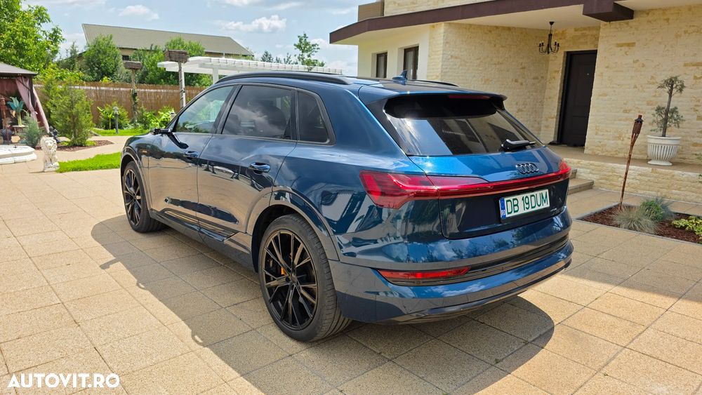 Audi e-tron 55 quattro advanced - 4