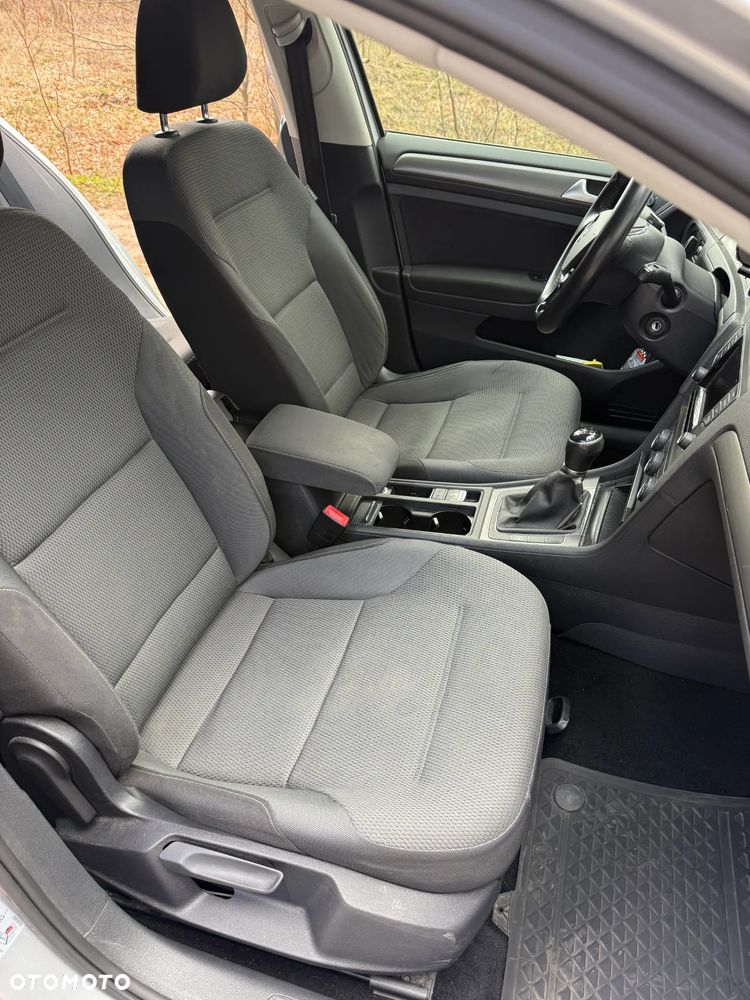 Volkswagen Golf 2.0 TDI (BlueMotion Technology) Comfortline - 16