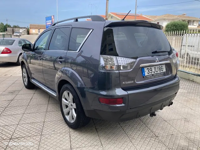 Mitsubishi Outlander 2.2 DI-D Intense - 31