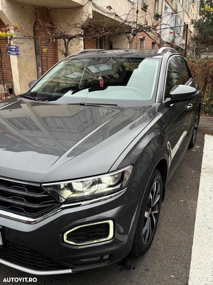 Volkswagen T-Roc 2021 photo 2
