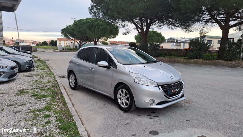 Peugeot 208 1.4 HDi Active - 3