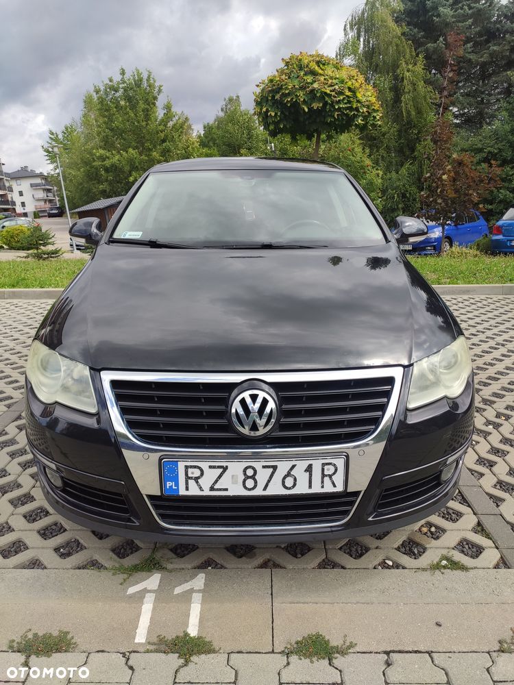 Volkswagen Passat - 2