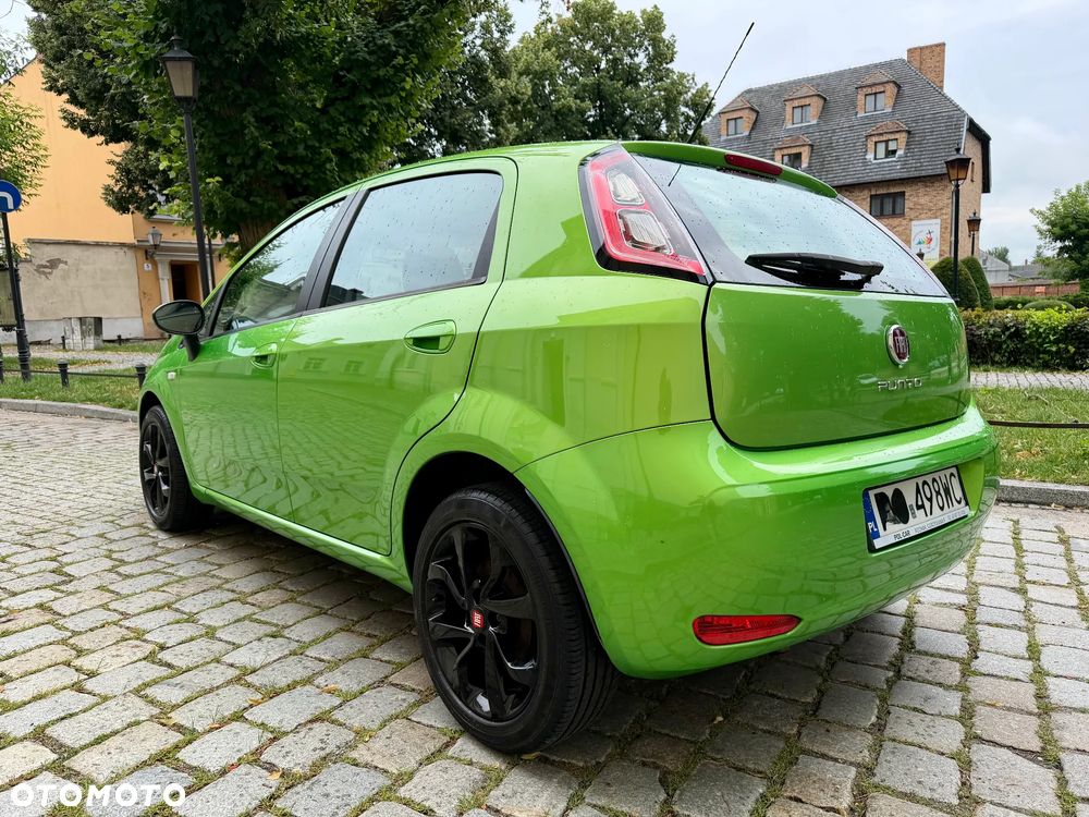 Fiat Punto 1.4 Young - 17