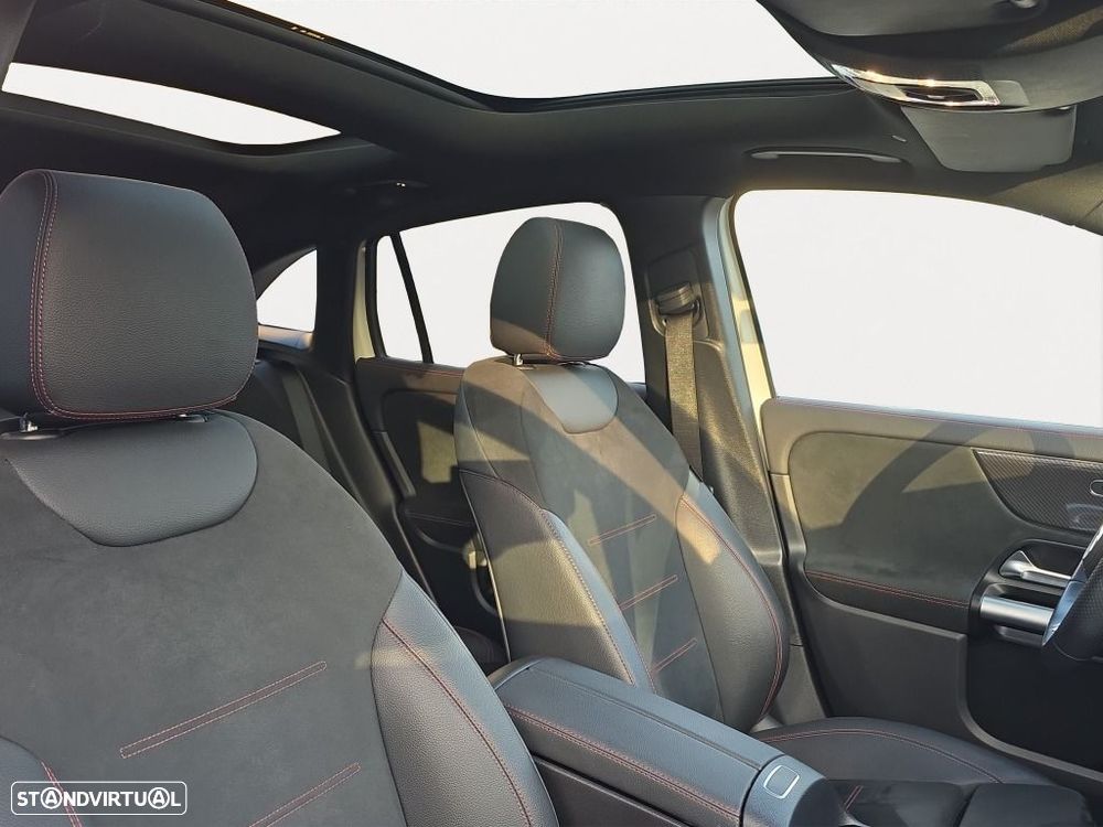 Mercedes-Benz GLA 180 - 13