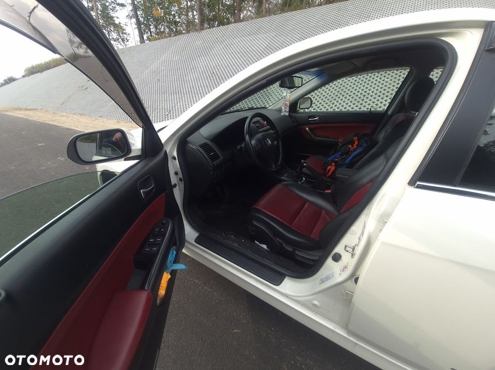 Honda Accord - 11