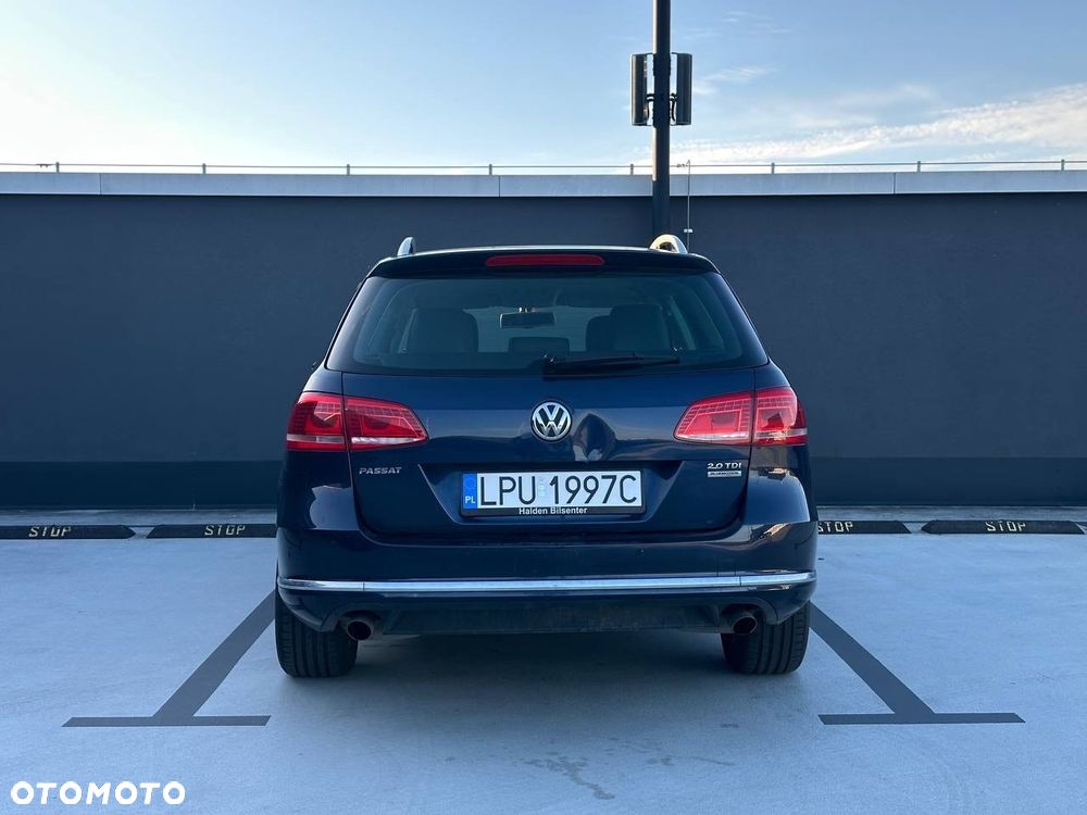 Volkswagen Passat 2.0 TDI 4Motion DSG BlueMotion Tech Comfortline - 34