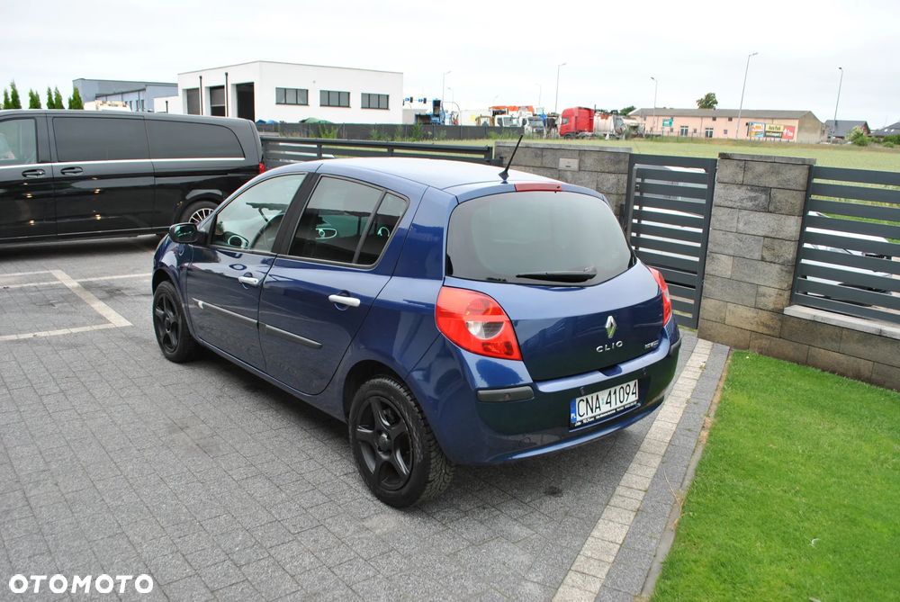 Renault Clio - 3