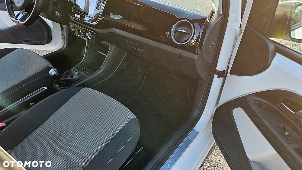 Volkswagen up! (BlueMotion Technology) high - 10