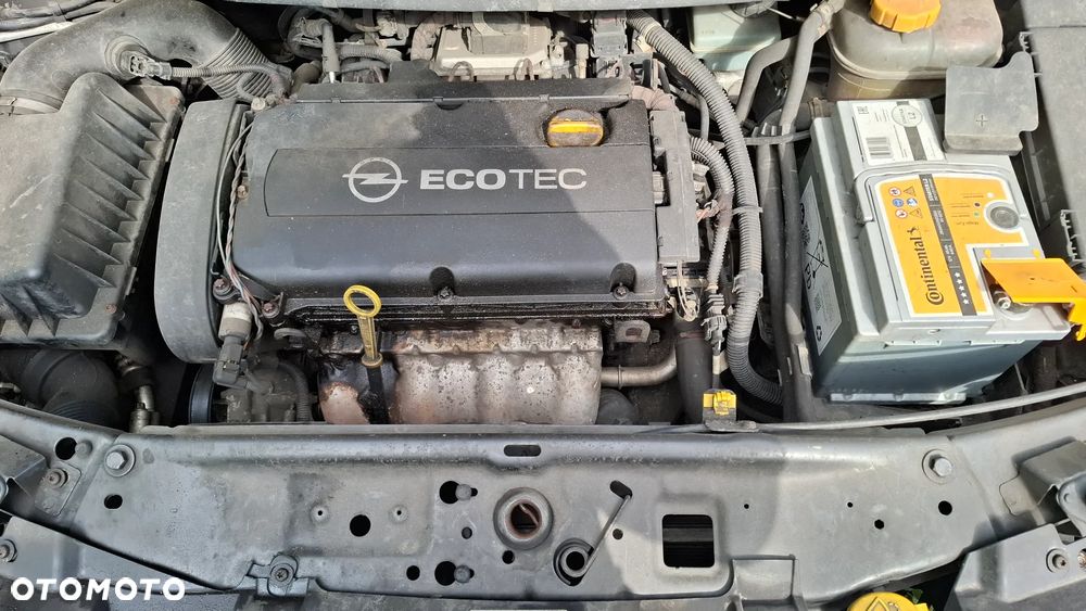 Opel Zafira 1.8 - 13