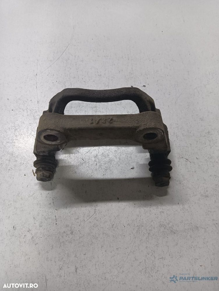 Plăcuță/suport etrier frână față stanga fata PEUGEOT 508 8D_ 2010 - > 2.0 HDi Hybrid4 AWC RHC (DW10CTED4) - 2