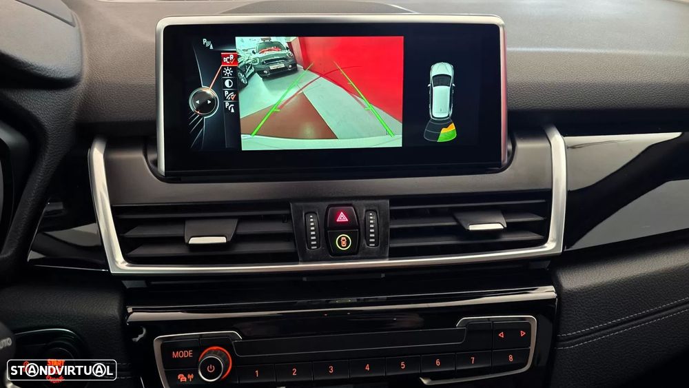 BMW 216 Active Tourer d Line Sport Auto - 32