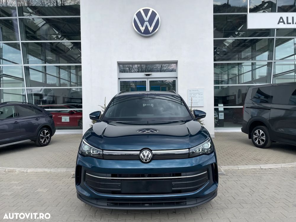 Volkswagen Tiguan - 2