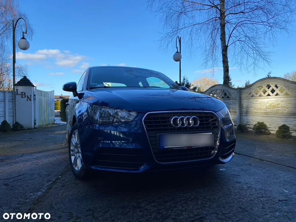 Audi A1 2011 photo 2