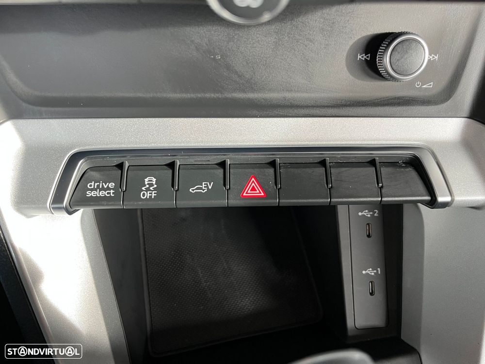 Audi Q3 45 TFSIe S tronic - 27