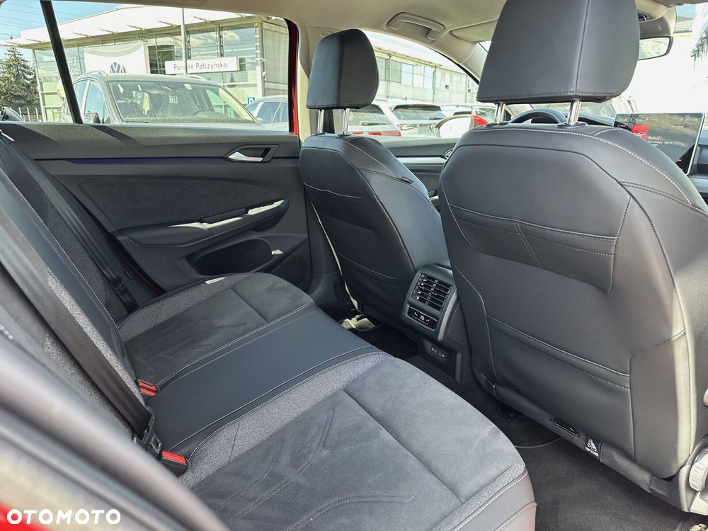 Volkswagen Golf - 25