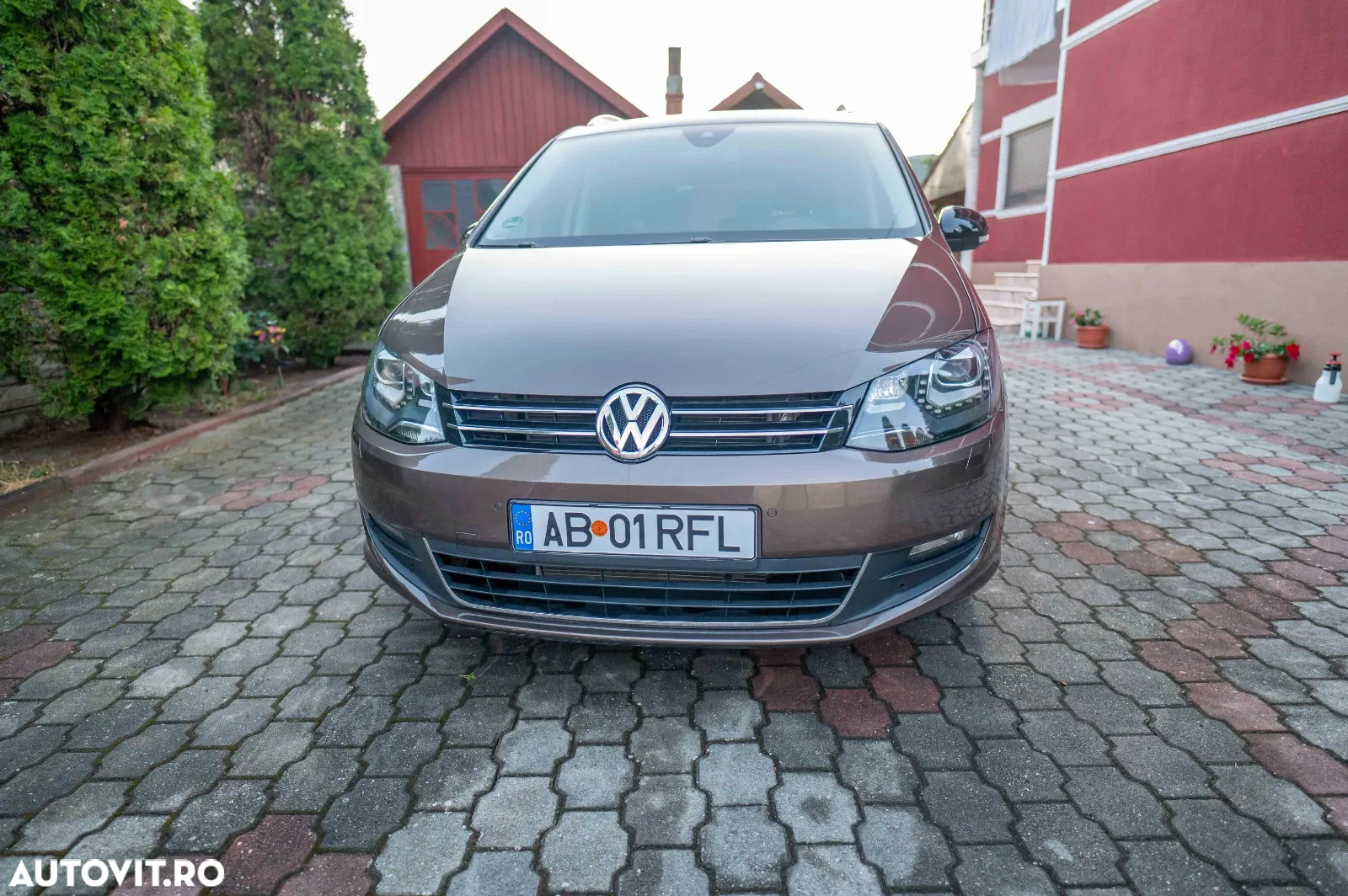 Volkswagen Sharan 2.0 TDI DSG Blue Motion Highline - 2