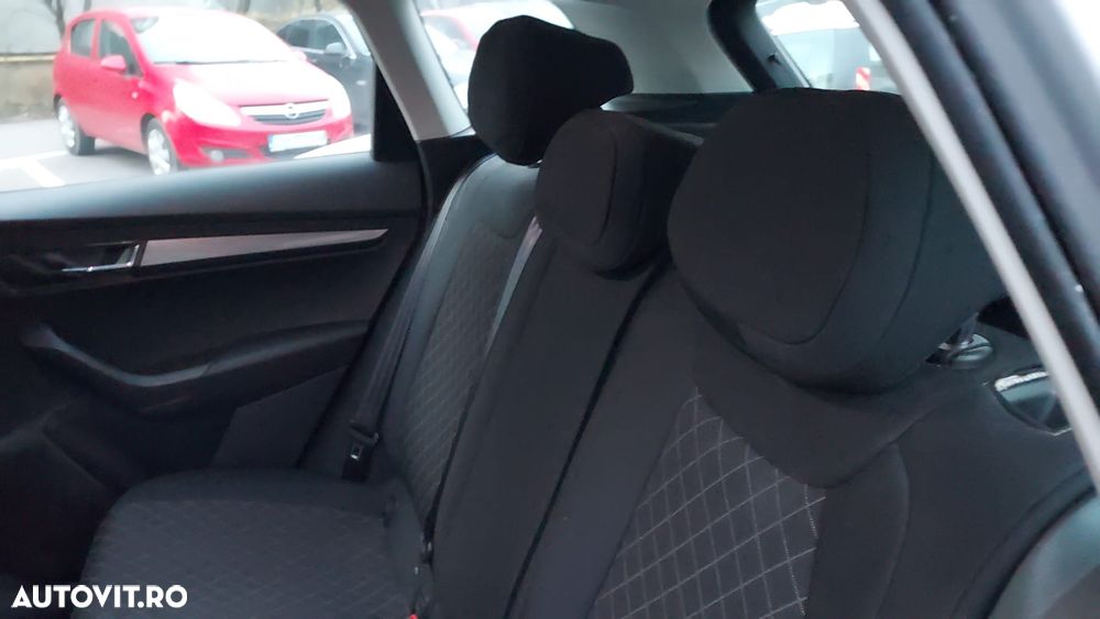 Skoda Karoq 1.0 TSI Ambition - 8