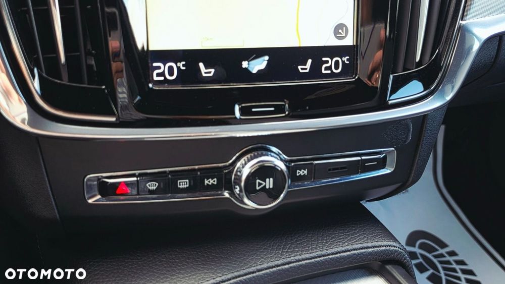 Volvo S90 - 23