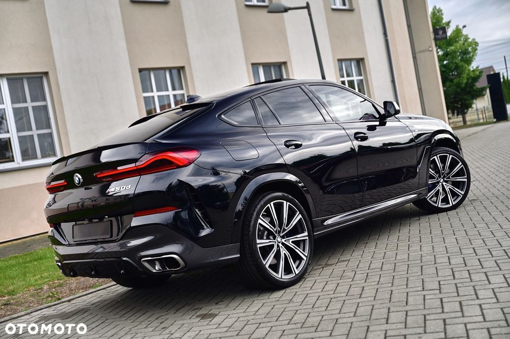 BMW X6M - 19