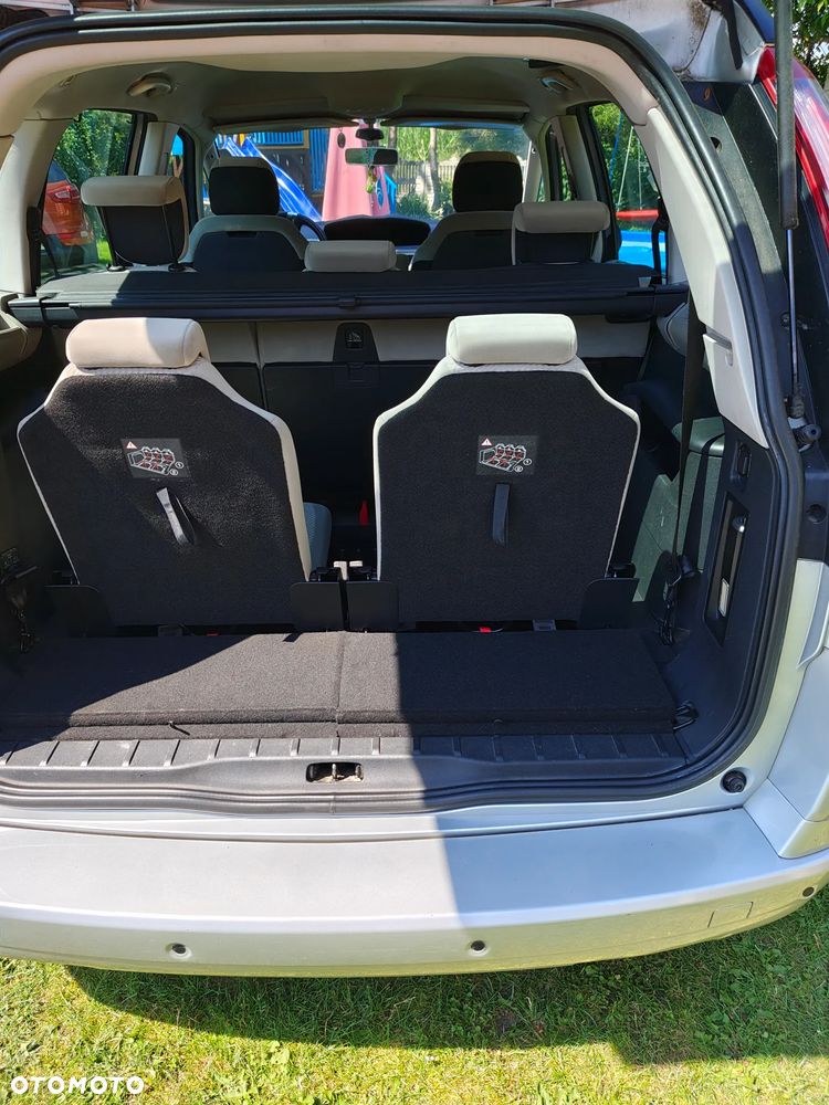 Citroën C4 Picasso - 9
