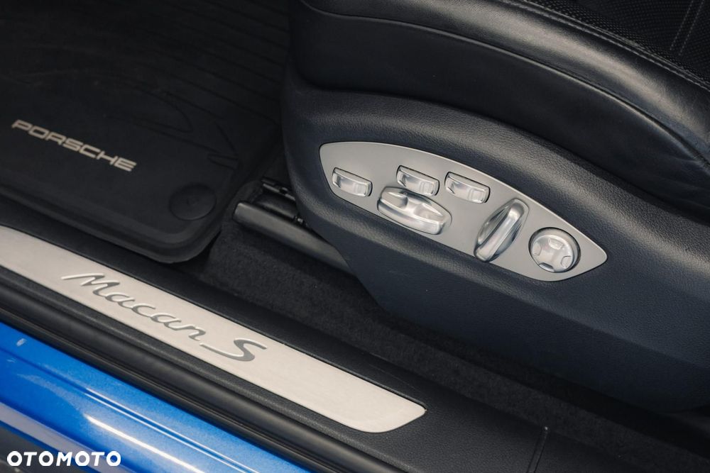 Porsche Macan S - 28