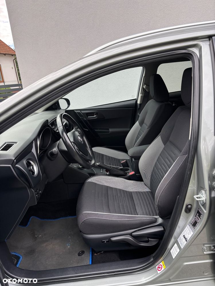 Toyota Auris 1.8 HSD Prestige NAVI - 5