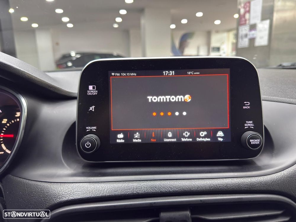 Fiat Tipo Station Wagon 1.6 M-Jet Lounge Tech J17 - 20