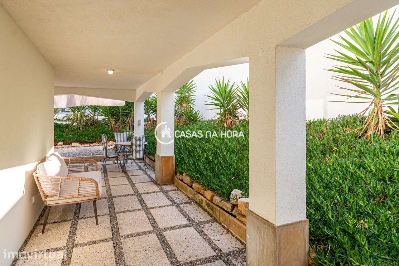 Apartamento T1 com Jardim Privativo a 2 Minutos da Praia da Bafurei... - Grande imagem: 2/24