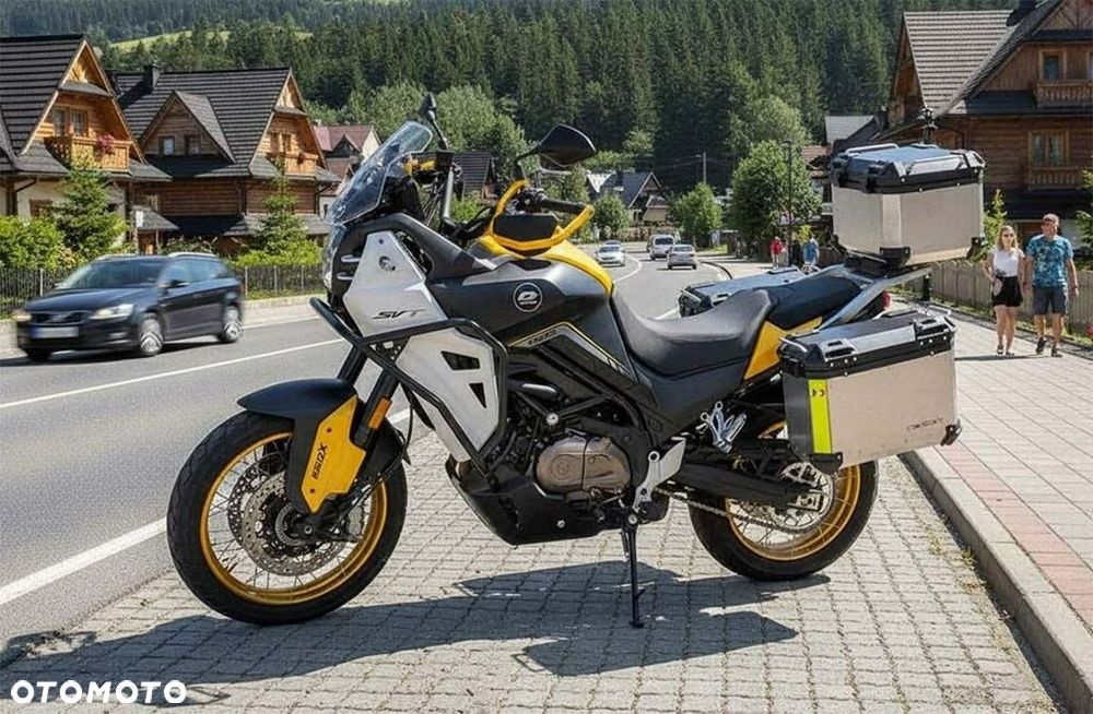 QJMOTOR SVT 650X - 19