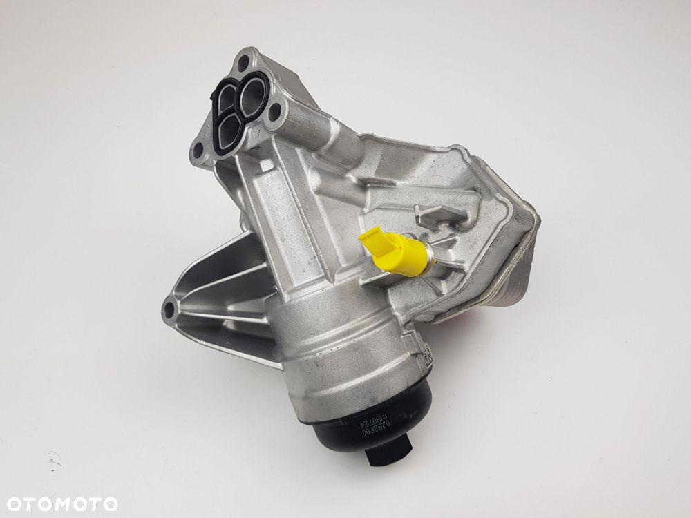 NOWA ORYGINALNA Chłodnica Chłodniczka oleju Mercedes w177 A2601800400 - 5