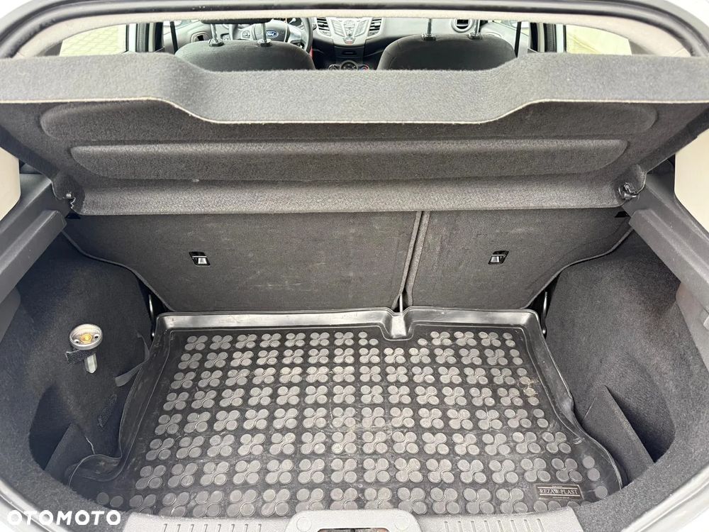 Ford Fiesta 1.25 Silver X - 9