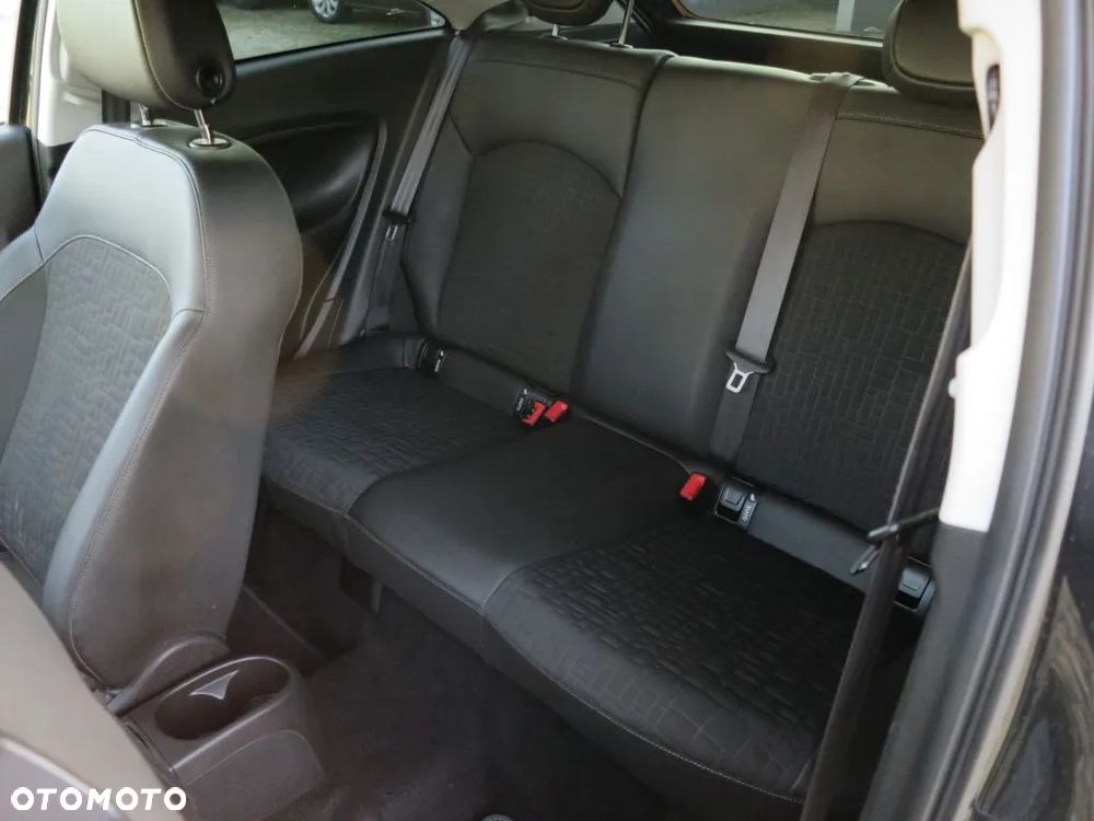 Opel Corsa 1.4 Turbo (ecoFLEX) Start/Stop Innovation - 13